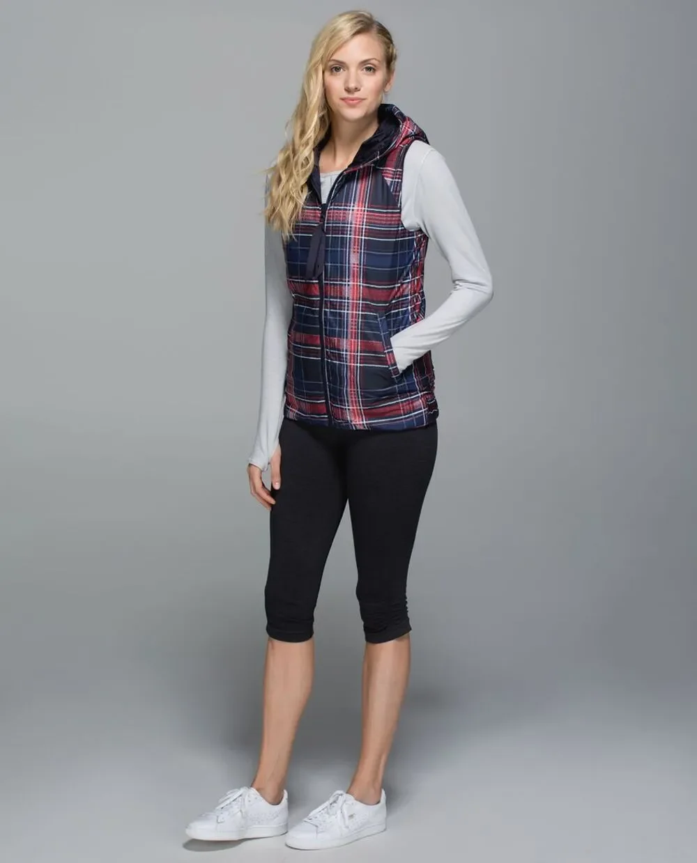 Lululemon The Fluffiest Vest Naval Blue Cypress Plaid Red Size 6 Reversible